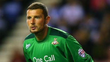 Image of Ross Turnbull: Signs Leeds deal