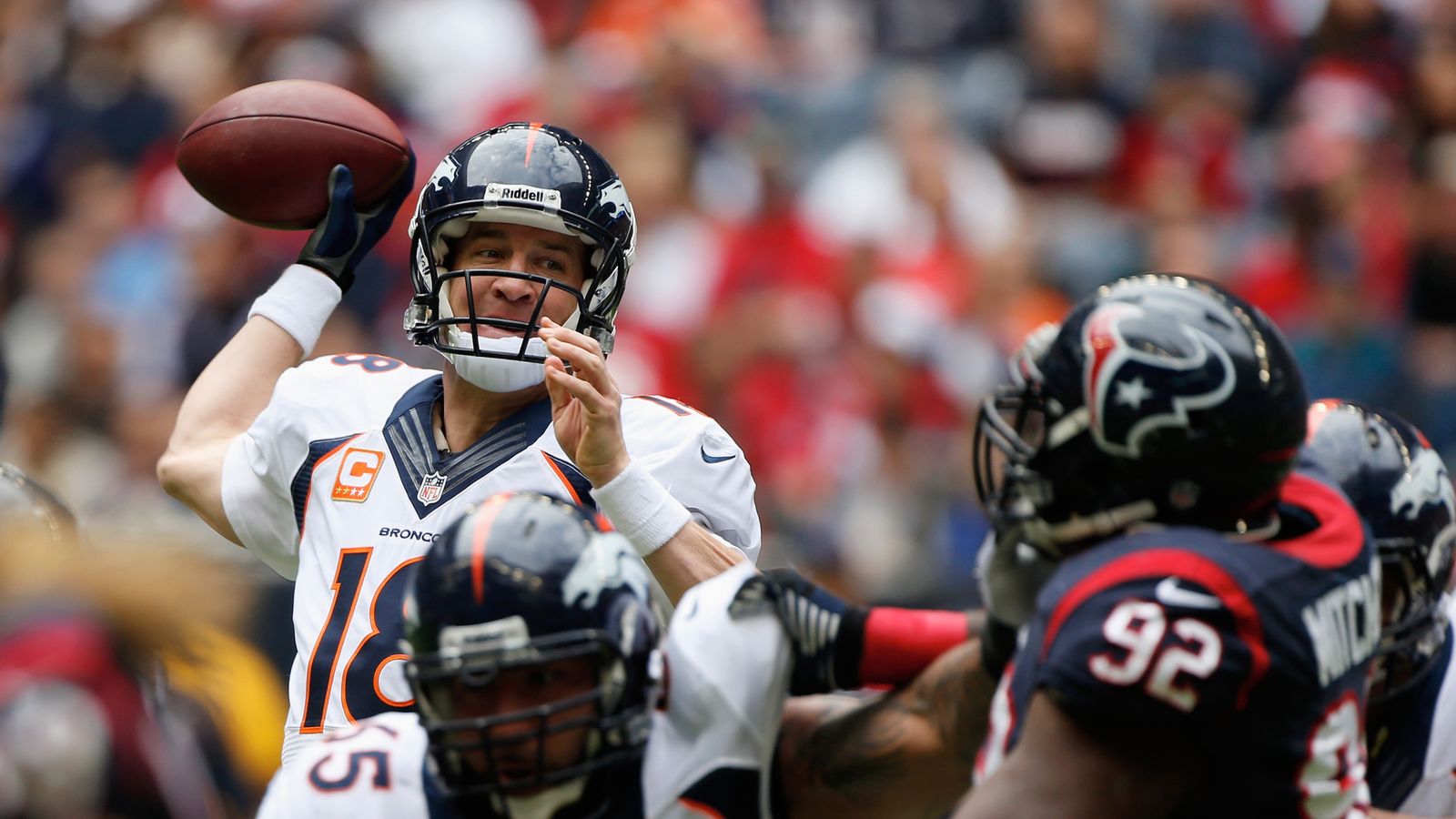 Oakland Raiders tie Denver Broncos for first place in AFC West