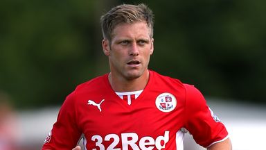 Image of Dannie Bulman: Pens new Wimbledon deal