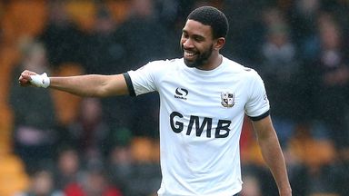 Image of Gavin Tomlin: Sixth arrival at Broadfield Stadium