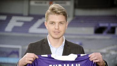 Image of Dominik Furman: Signs for Toulouse