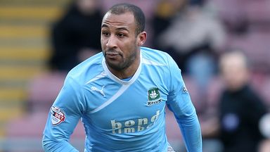 Image of Romy Boco: Leaves to play in India