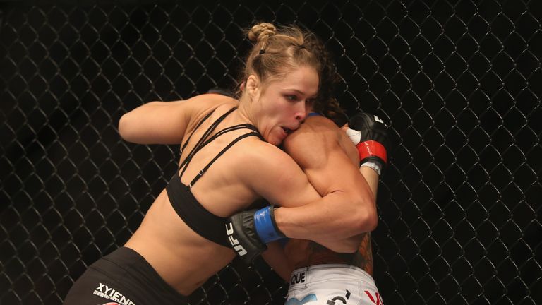 Ronda Rousey: Clinched stoppage victory early in the first round