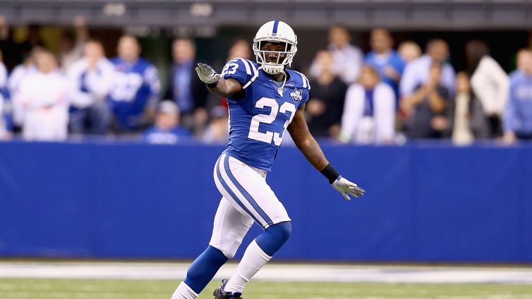 NFL: Indianapolis Colts keep Vontae Davis and add Arthur Jones in