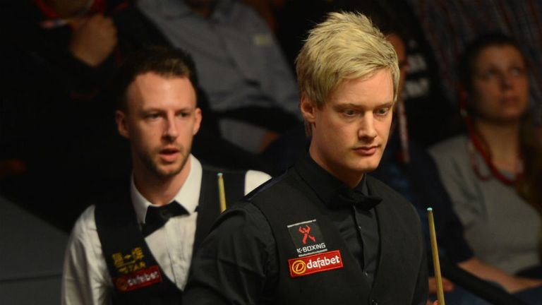 Neil Robertson (R) rallied impressively to beat Judd Trump (L)