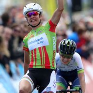 Marianne Vos edged out Emma Johansson in Clacton-on-Sea