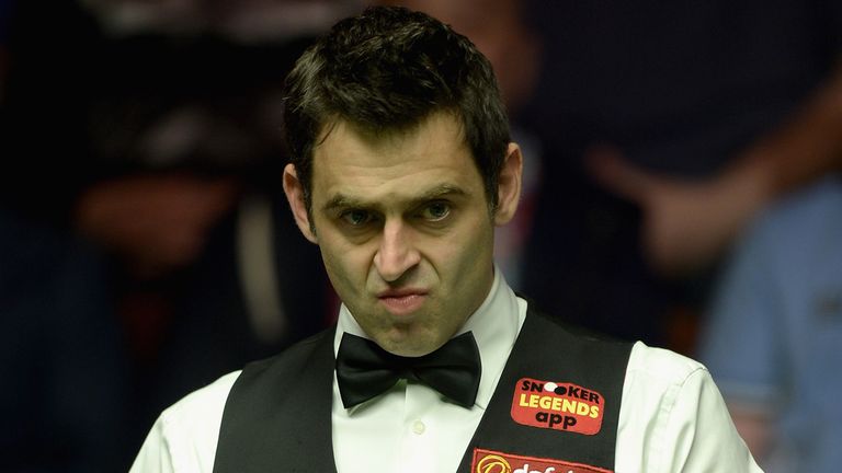 Ronnie O'Sullivan beat Li Hang 6-1 in Chengdu to reach quarter-finals