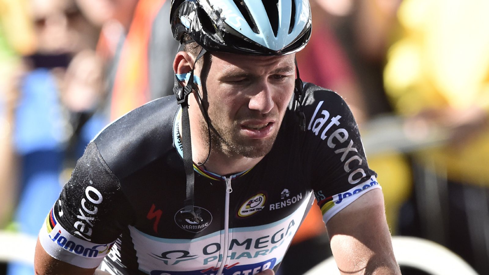 Tour de France: Mark Cavendish crashes heavily as Marcel Kittel wins ...