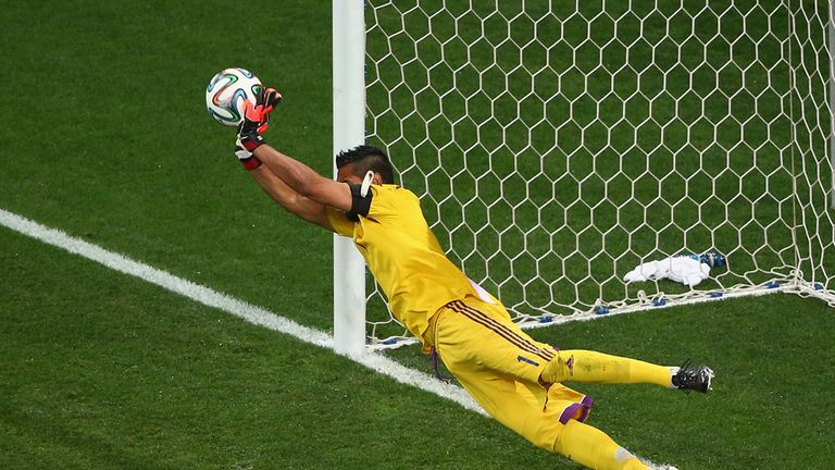 Sergio Romero: Saved two penalties
