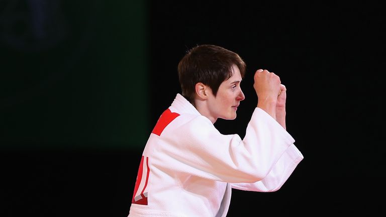 Sarah Clark of Scotland celebrates winning gold at the Commonwealth Games