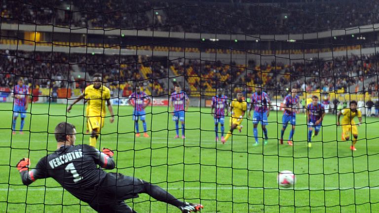 Divock Origi scores from the penalty spot