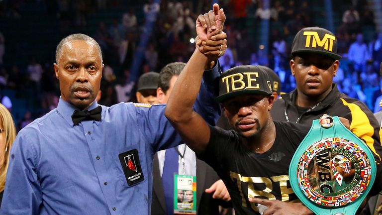 Floyd Mayweather vs Manny Pacquiao: Kenny Bayless will be the referee ...