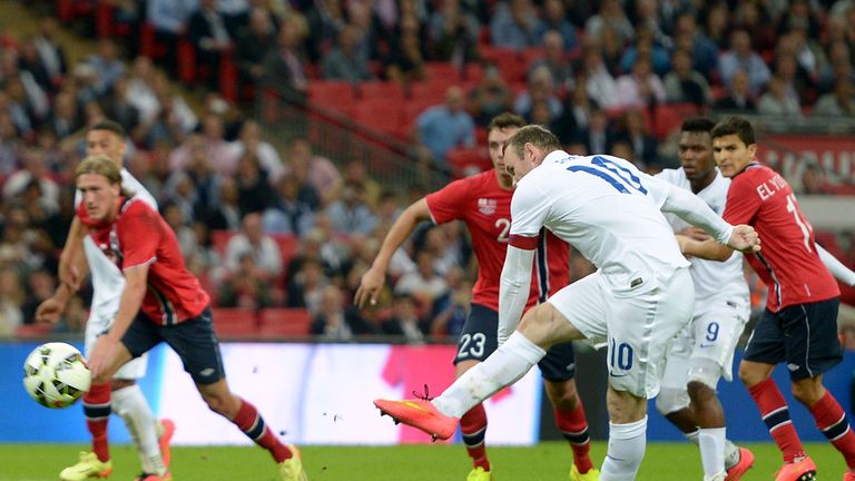 Rooney: Scores England's match-winning penalty