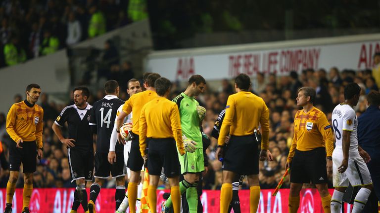 Play was suspended on the 40-minute mark