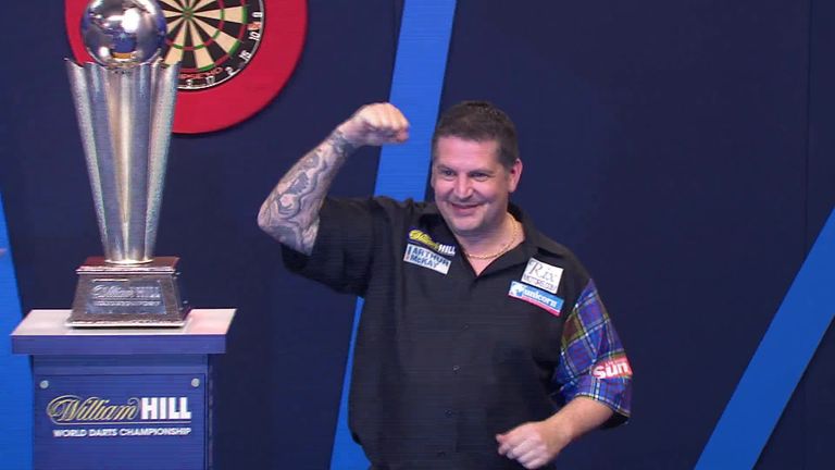 Mus snack Garderobe PDC World Darts Championship final: Gary Anderson beats Phil Taylor to win  his first world title | Darts News | Sky Sports