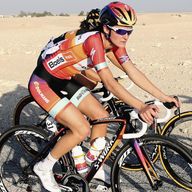 Lizzie Armitstead won a bunch sprint in the peloton to claim third place