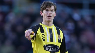 Image of Billy Bingham has joined Crewe from Dagenham