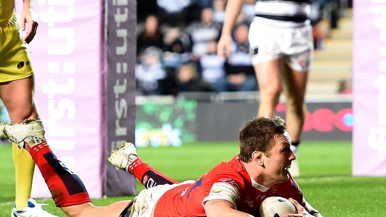 Shaun Lunt scored early on for Hull KR but they were taken apart after a lively opening