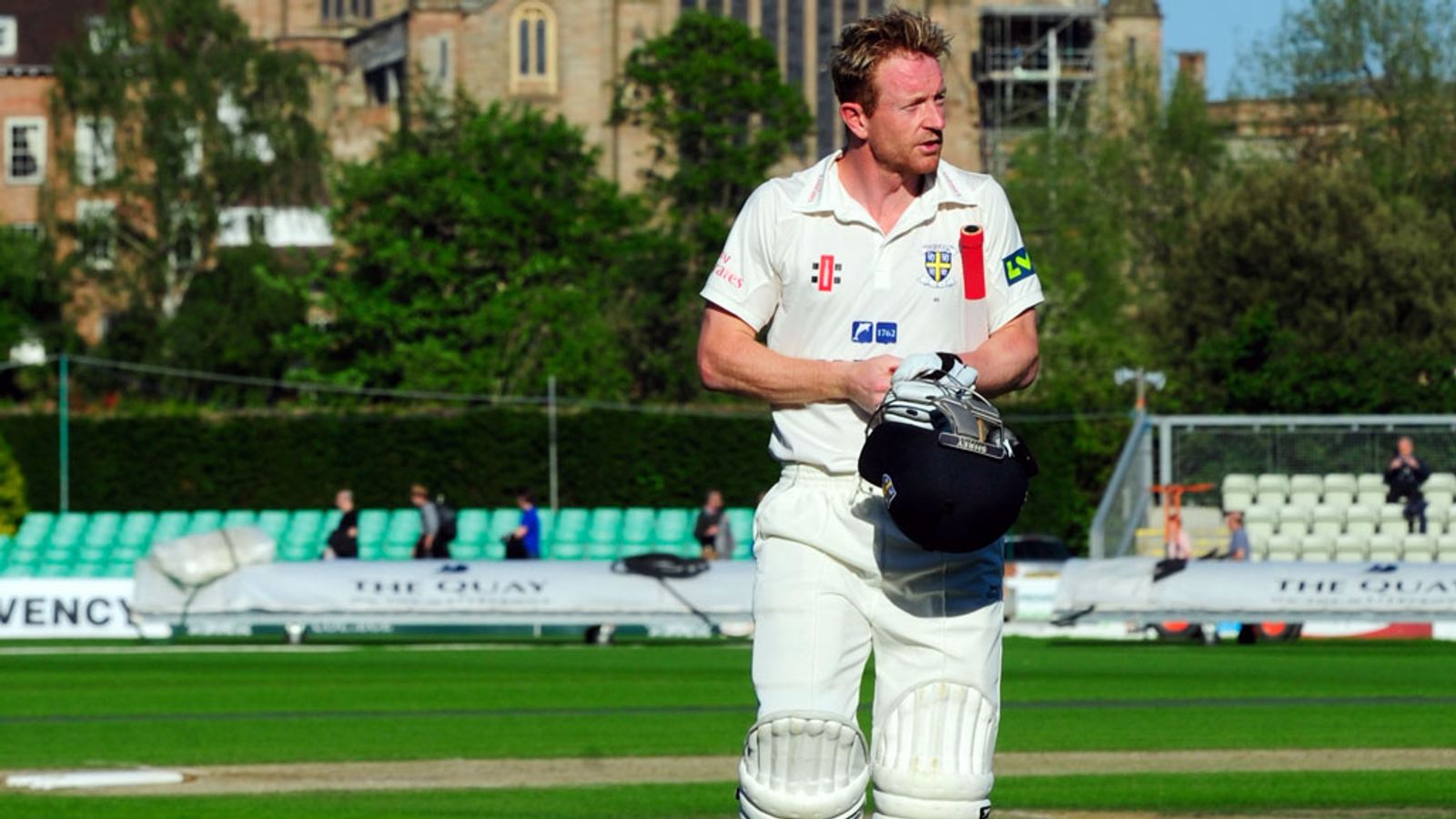 Durham's victory at Worcestershire lifts them top of cricket Division