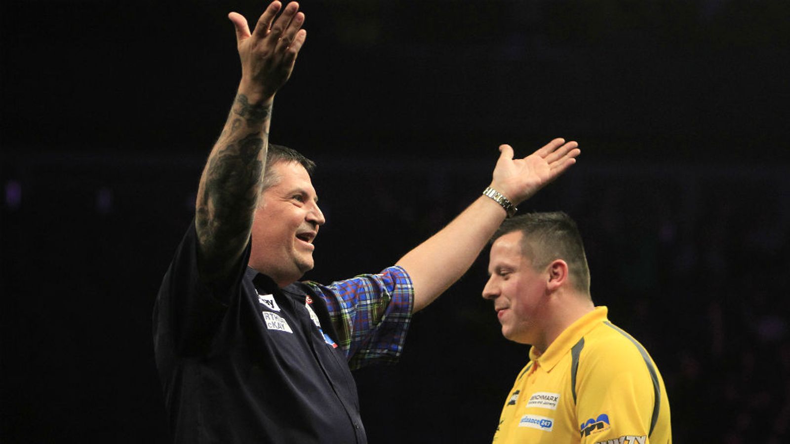 Gary Anderson beats Dave Chisnall 10-9 to reach Premier League final ...