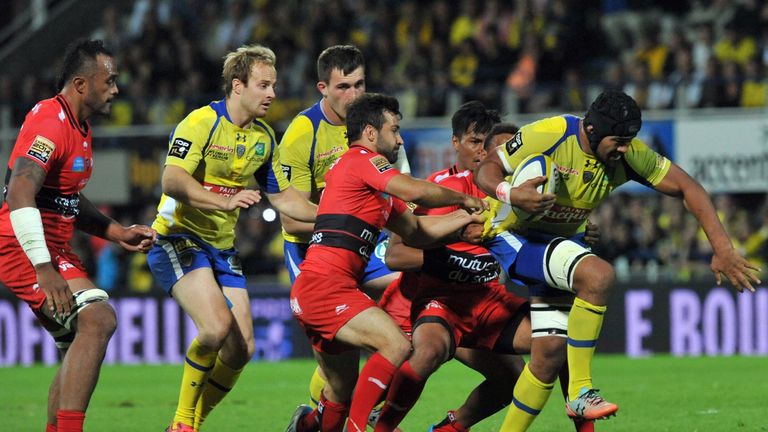 Clermont lock Sebastien Vahaamaina on the charge against Toulon