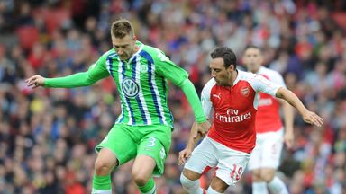Nicklas Bendtner returned to the Emirates Stadium with Wolfsburg