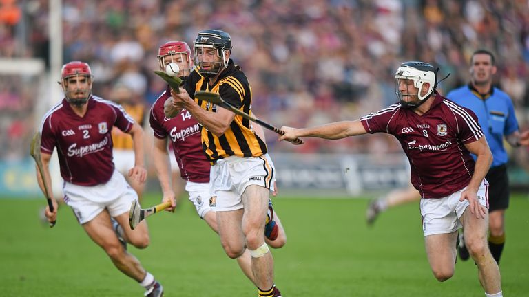Conor Fogarty, Kilkenny, in action against Joe Canning and Andrew Smith, Galway 2014 Leinster semi-final replay