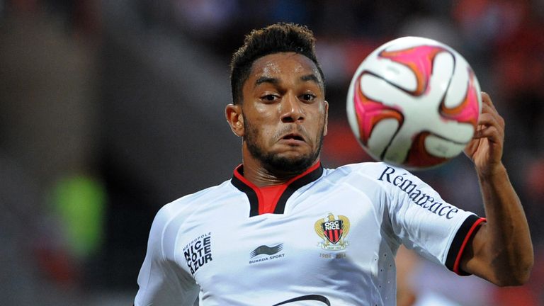 Jordan Amavi has signed a five-year deal with Aston Villa
