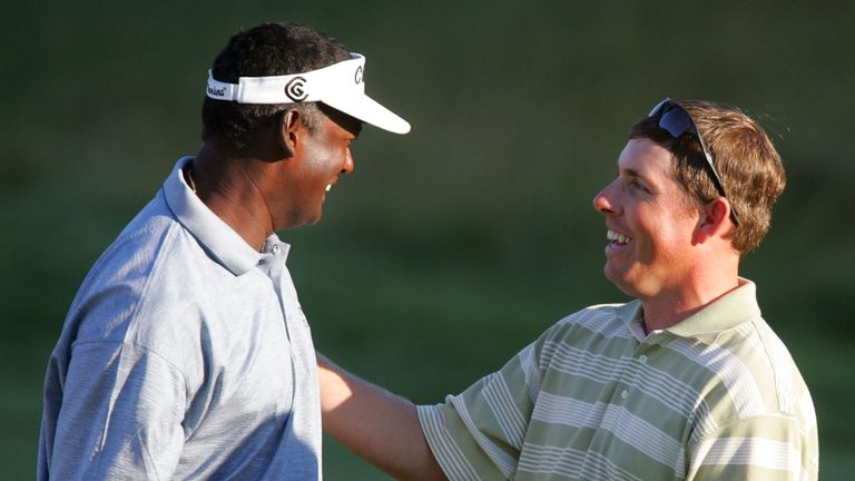 Justin Leonard (right) narrowly missed out to Vijay Singh in the play-off