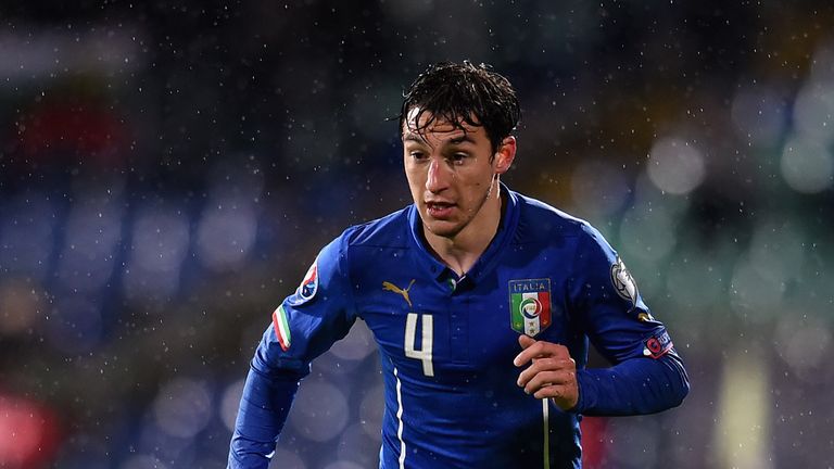 Matteo Darmian in action for Italy during the Euro 2016 Qualifier against Bulgaria.