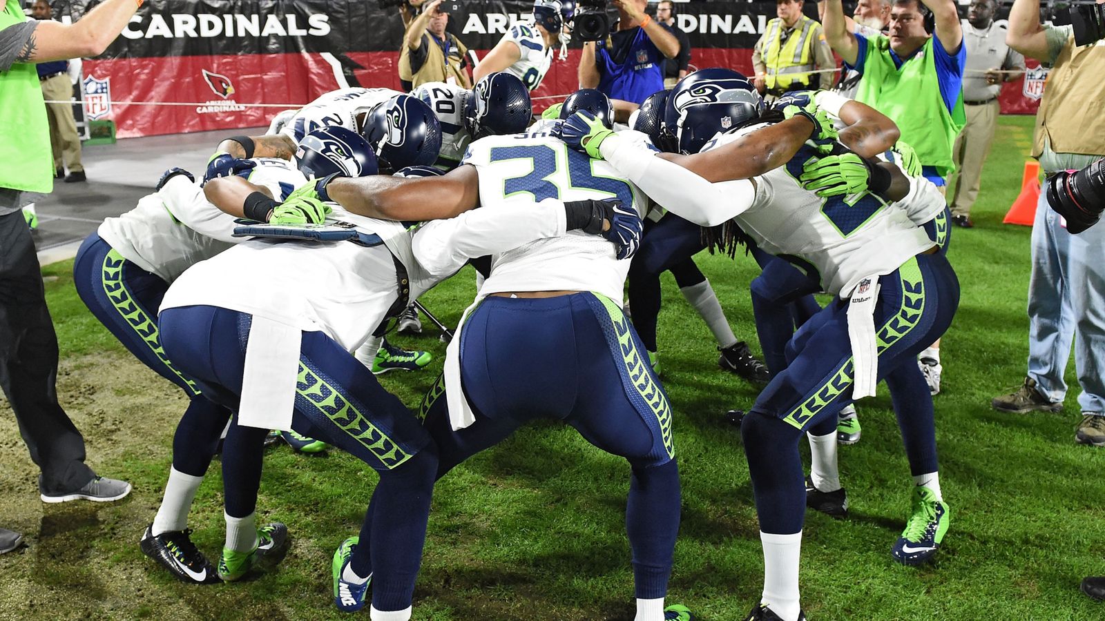 nfl-s-soundfx-go-inside-the-huddle-nfl-news-sky-sports