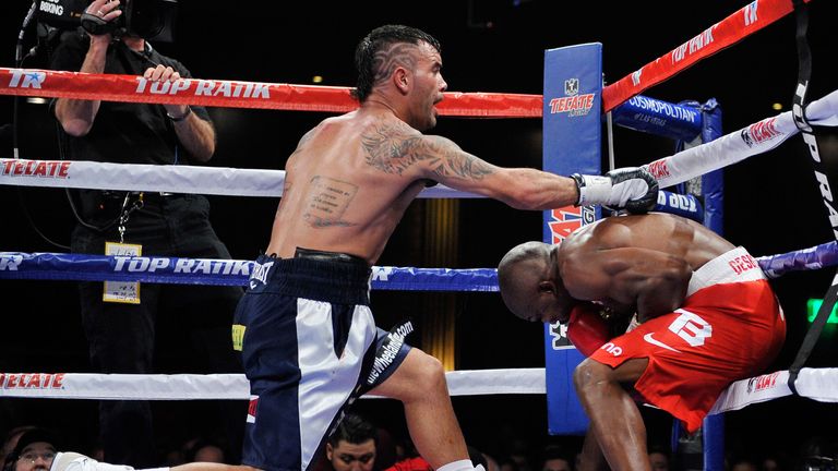 Chaves punches Timothy Bradley into the ropes