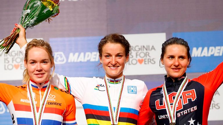 Armitstead on the podium in the rainbow jersey with runner-up Van der Breggen (left) and third-placed Guarnier (right)