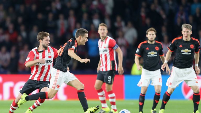 Ander Herrera was replaced by Marouane Fellaini