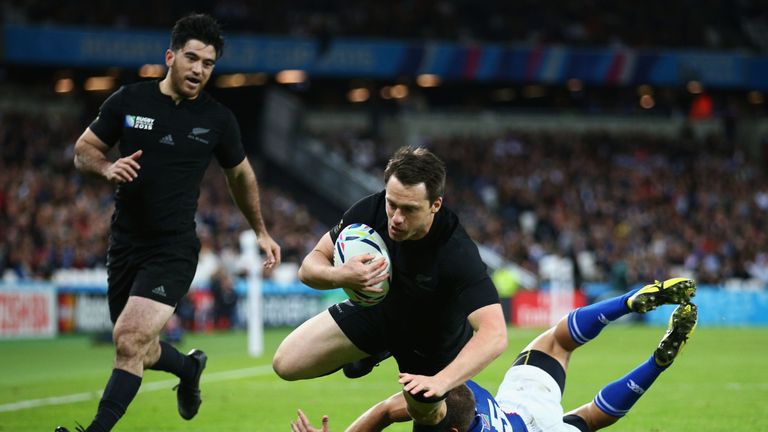 Ben Smith touches down in the corner for New Zealand's seventh try