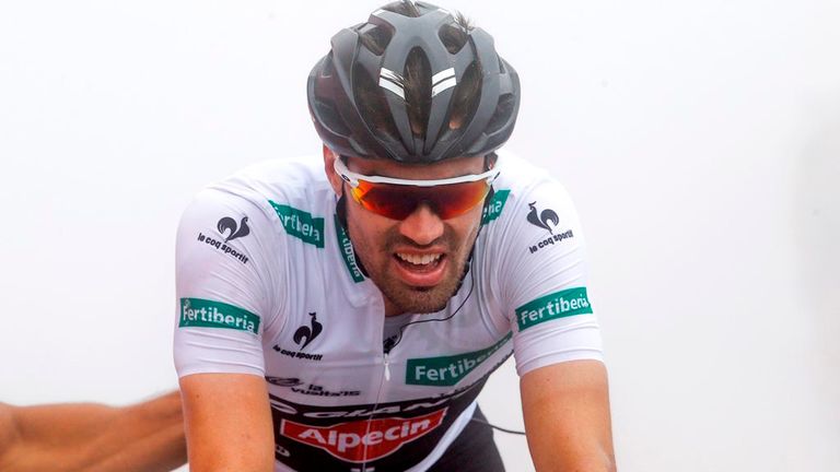 Tom Dumoulin lost 19 seconds to Aru and is now 49 seconds off the lead