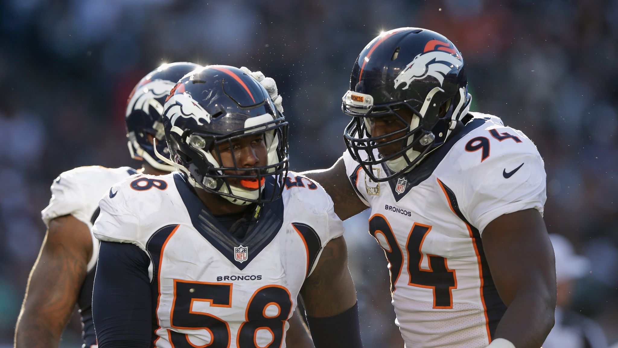 Von Miller with his Super Bowl rings : r/DenverBroncos