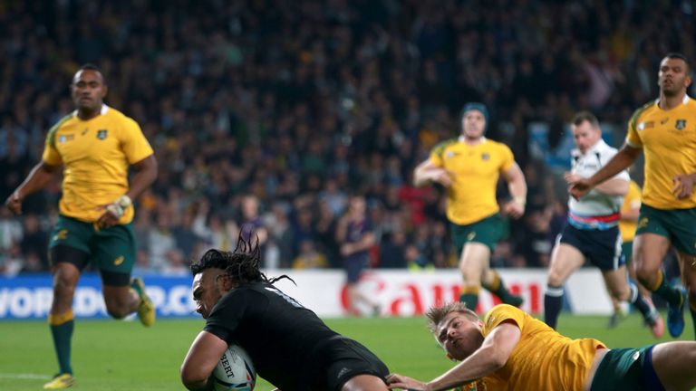 Nonu crosses for New Zealand's second try