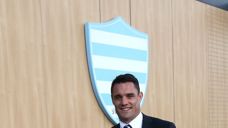 Dan Carter was unveiled as a Racing 92 player on Friday