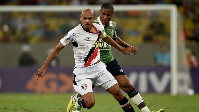 Robert (background) will play with Barca's B team until the end of the season