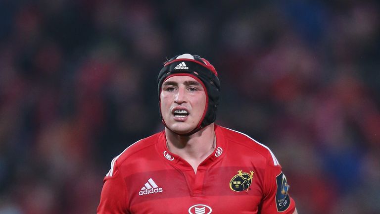 munster's Tommy O'Donnell will have a fierce battle with Hardie