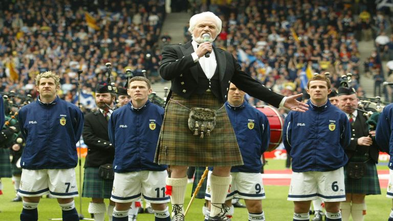 Scotland players sing Flower of Scotland ahead of international at Hampden
