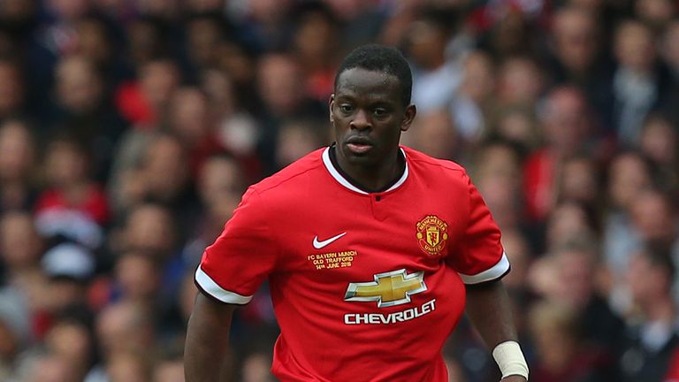 Louis Saha expects Manchester United to replace Louis van Gaal this summer