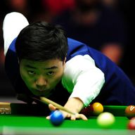 Ding Junhui takes commanding lead over Alan McManus