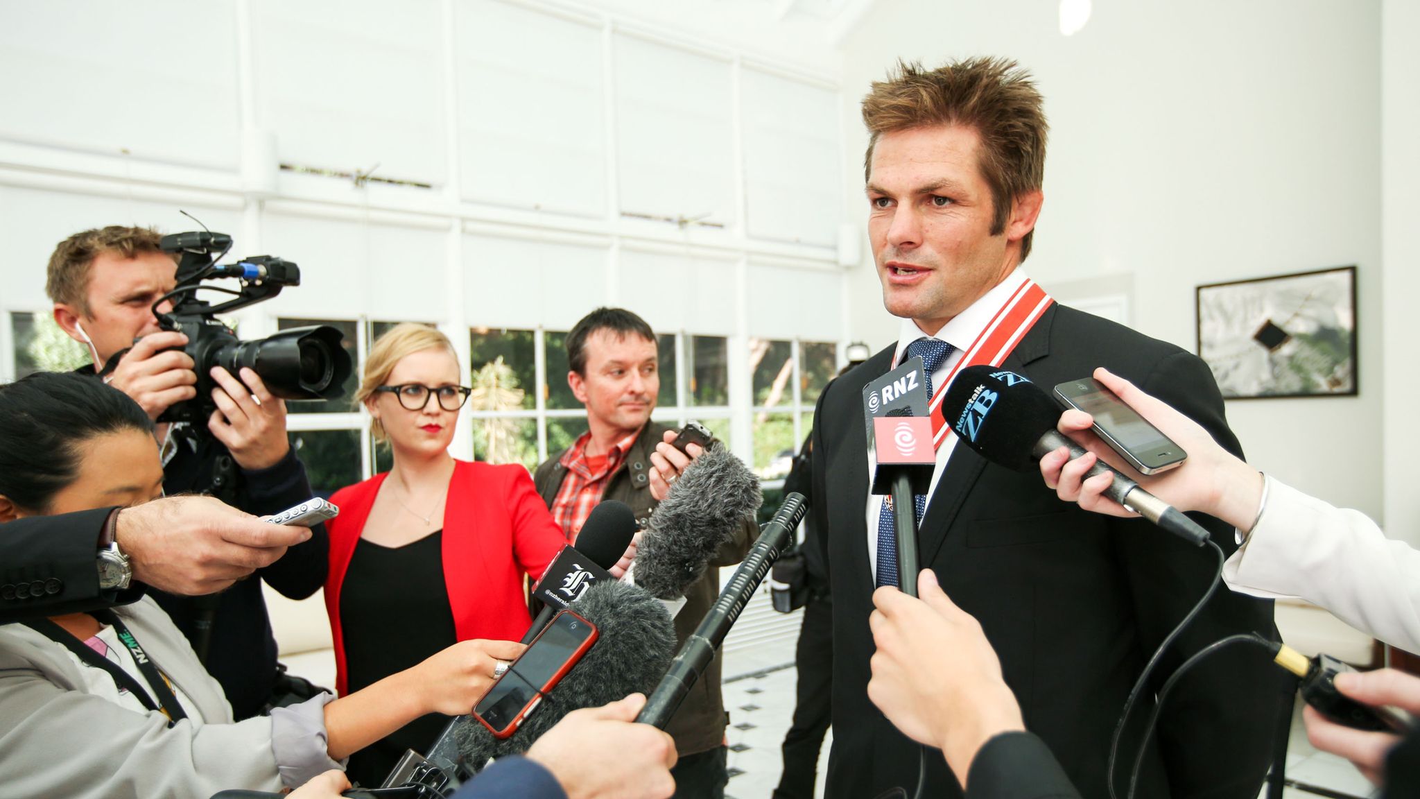 Richie Mccaw Humbled By Civic Honour But Relieved To Avoid Title Rugby Union News Sky Sports