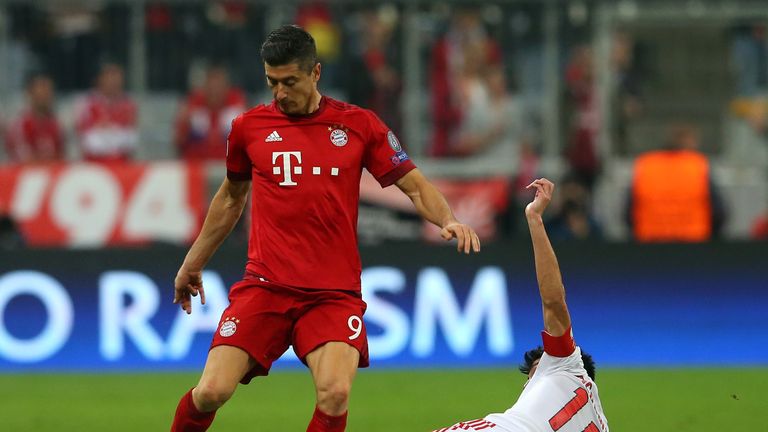 Robert Lewandowski is waiting for Real Madrid to come in for him, says Balague