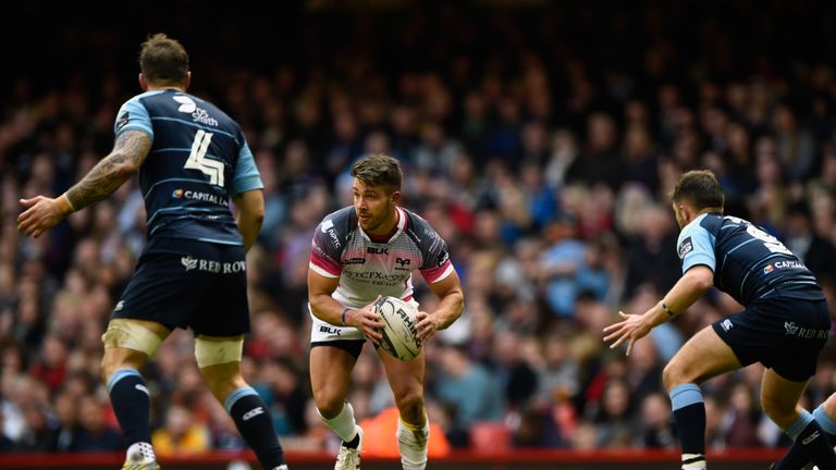 Rhys Webb scored twice in the final five minutes to hand Ospreys the win