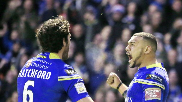 Stefan Ratchford (left) congratulates Kevin Penny after his first-half try