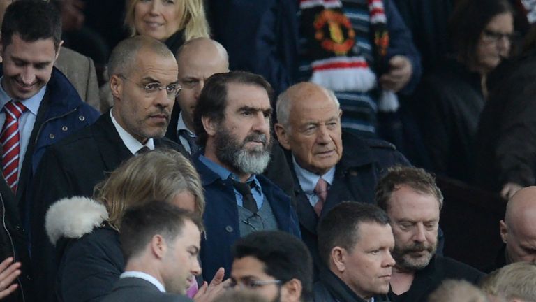 Eric Cantona returns to Old Trafford to see Manchester United draw with ...