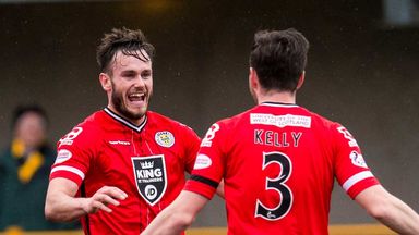 Image of Keith Watson (left) has now signed for St Johnstone